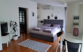 Apartments Thea
